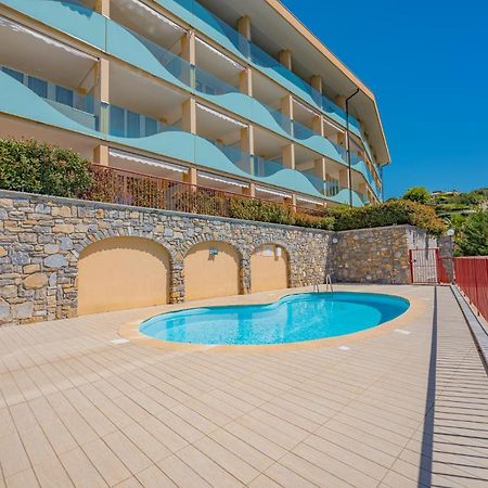 Appartamento Incantevole Con Piscina Vallecrosia Eksteriør billede