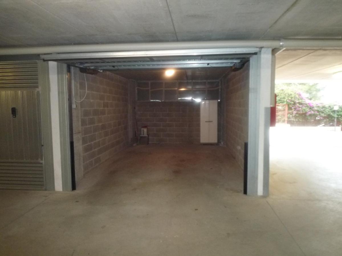 Appartamento Incantevole Con Piscina Vallecrosia Eksteriør billede